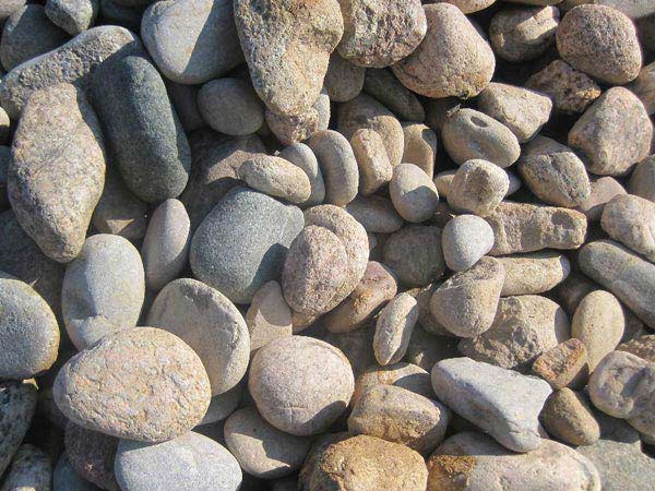 河南河卵石破碎機(jī)廠家好評(píng)如潮，靠的是什么？