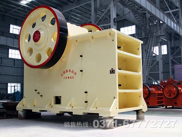 顎式粉碎機(jī)顎板、肘板和邊護(hù)板哪種好？