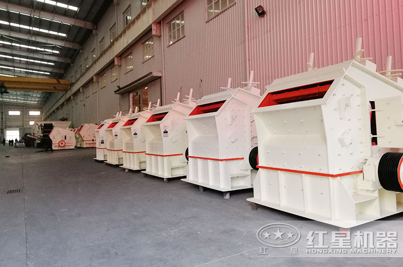 1315和1214反擊破能吃多少料？堵料導(dǎo)致停機(jī)，影響生產(chǎn)怎么辦？